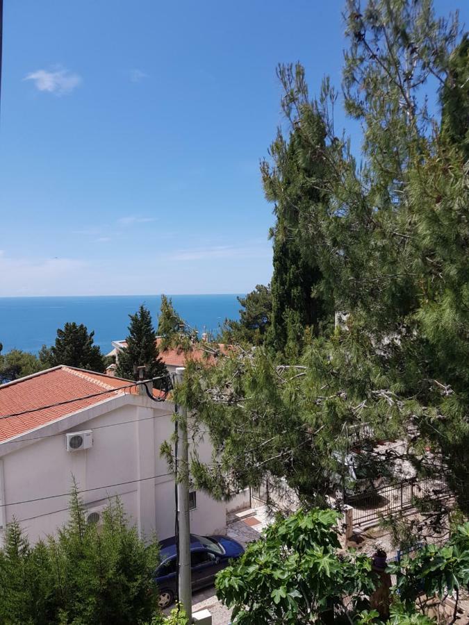 Brankas * Bar